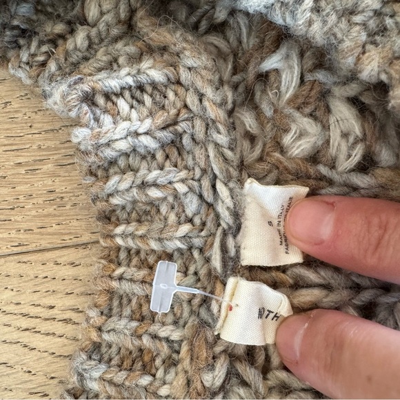 MOTH Anthropologie Balloon Sleeve Sweater - Small Tan $175 - Picture 4 of 5